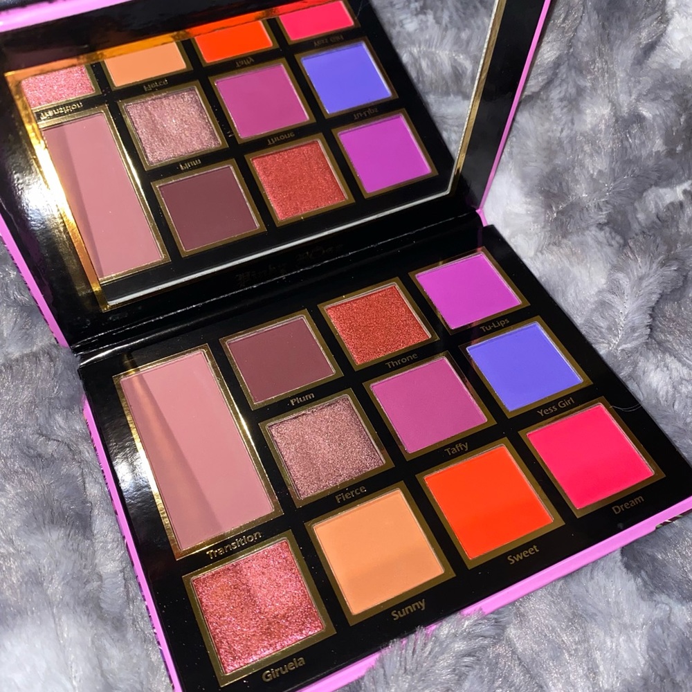 Pinky Rose Cosmetics - Luscious Plum - Lightly Swatched